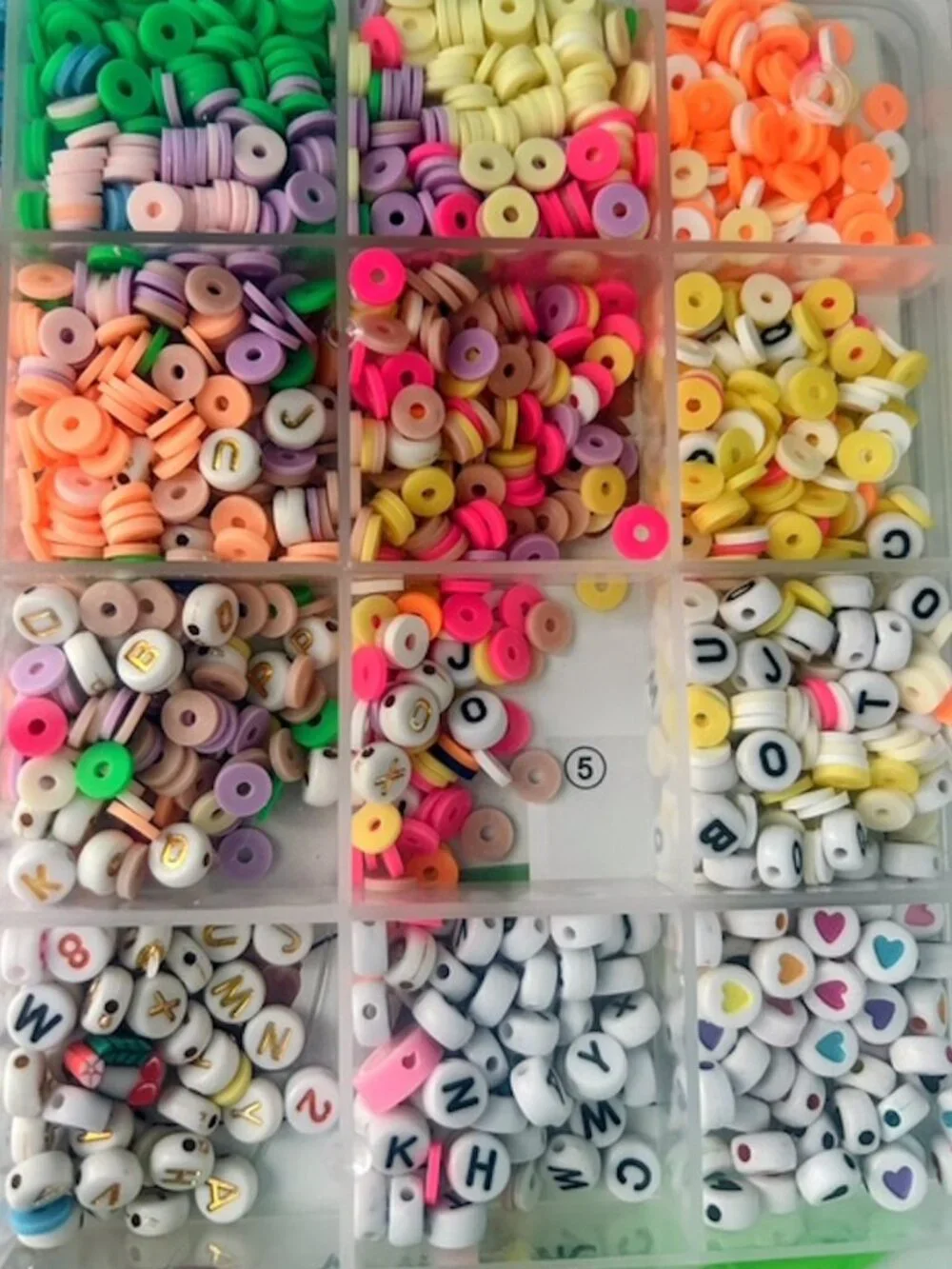Redtwo Clay Beads Bracelet Making Kit, Flat 24 Different